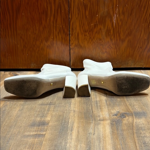 Stuart Weitzman White Heeled Boots - Picture 4 of 7